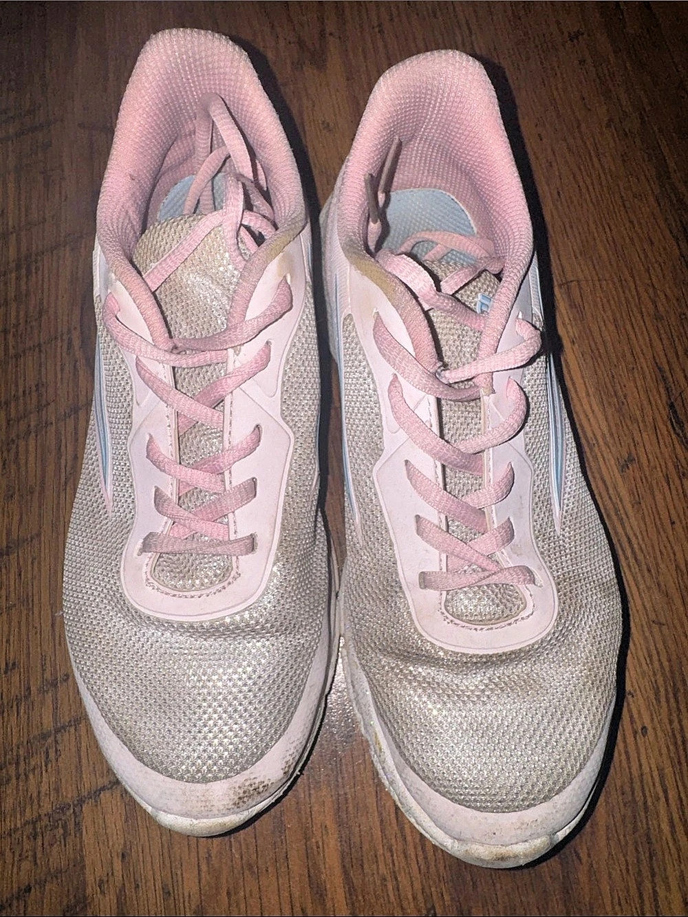 Filas Athletic Shoes in Pink PSCZT2